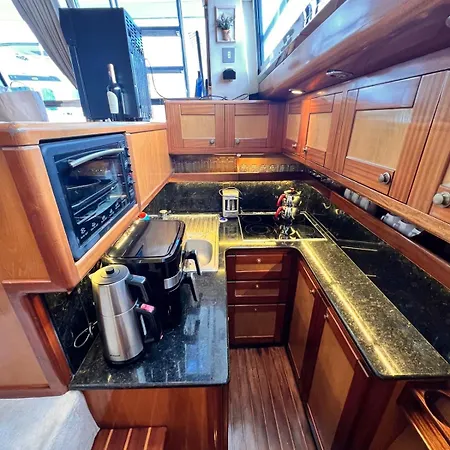 Úszó hotel Exclusive 2