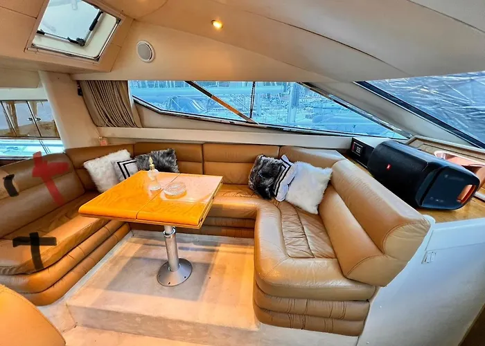 Exclusive 2 Båthotell *