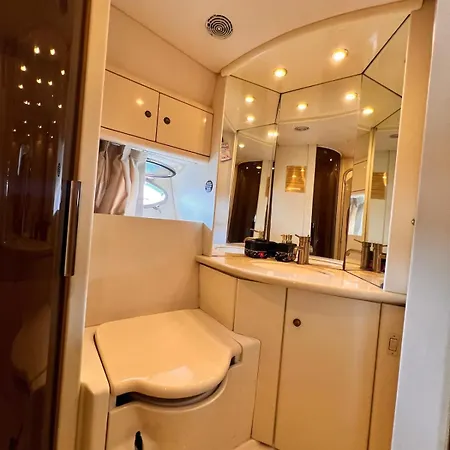 Exclusive 2 * Çeşme