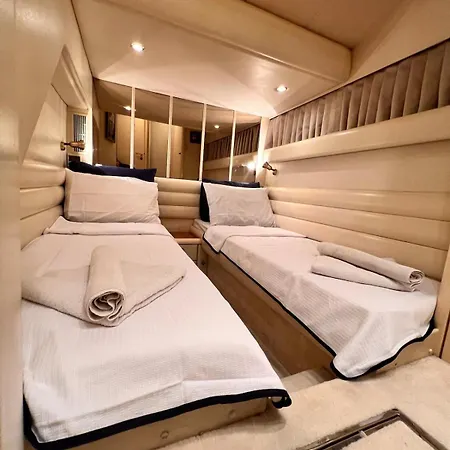 Exclusive 2 Bådhotel