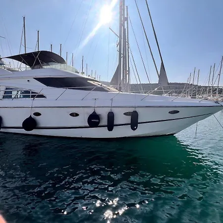 Exclusive 2 Hotel en barco